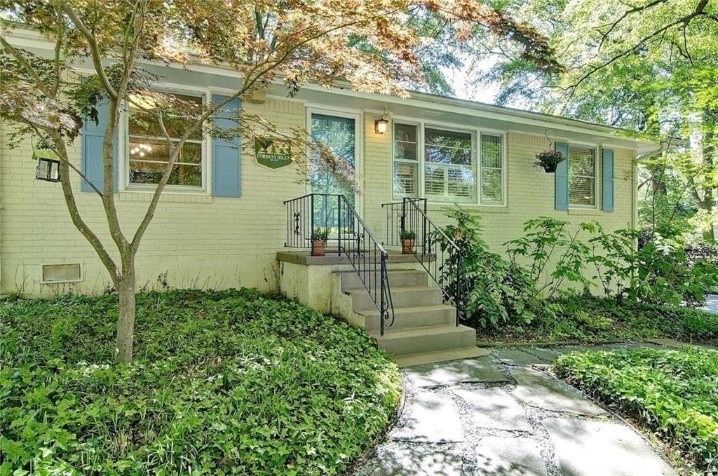 3 bedroom, 2 bathroom, 1,387 sq ft single family residence sold at 1130 N Carter Road, Decatur, GA 30030