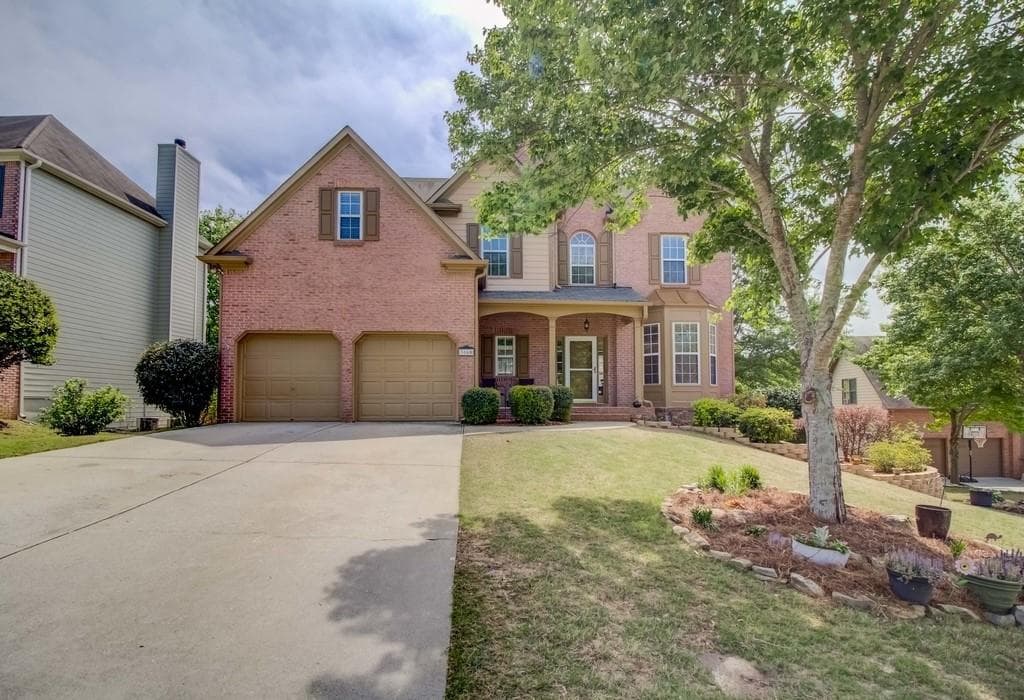5 bedroom, 4 bathroom, 3,581 sq ft single family residence sold at 3660 MYSTIC Drive, Buford, GA 30519