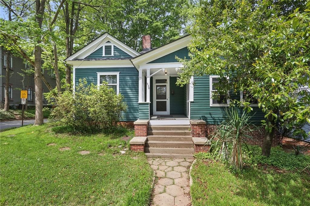 2 bedroom, 1 bathroom, 1,892 sq ft single family residence sold at 530 Oakdale Road, Atlanta, GA 30307