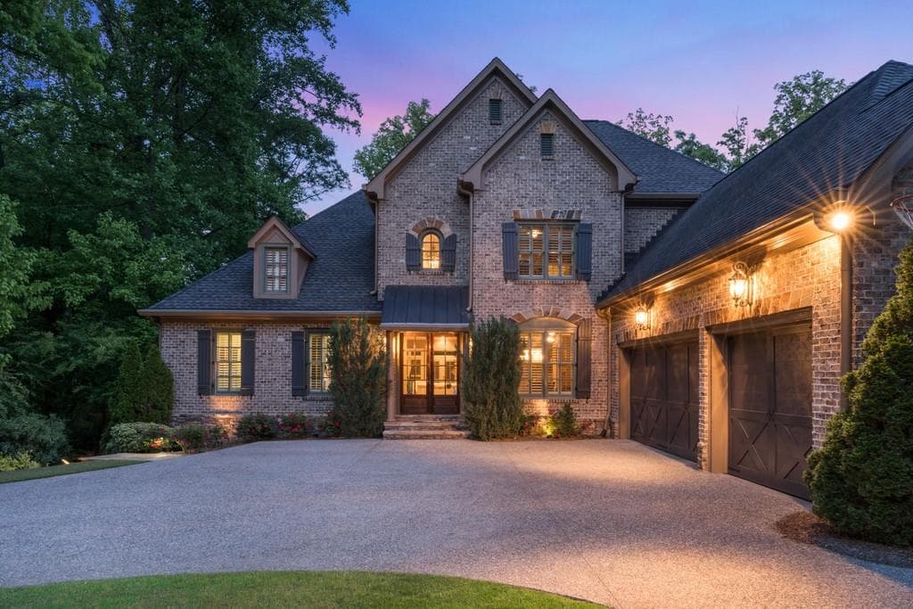 5 bedroom, 6 bathroom, 7,534 sq ft single family residence sold at 3042 WALLACE Circle, Atlanta, GA 30339