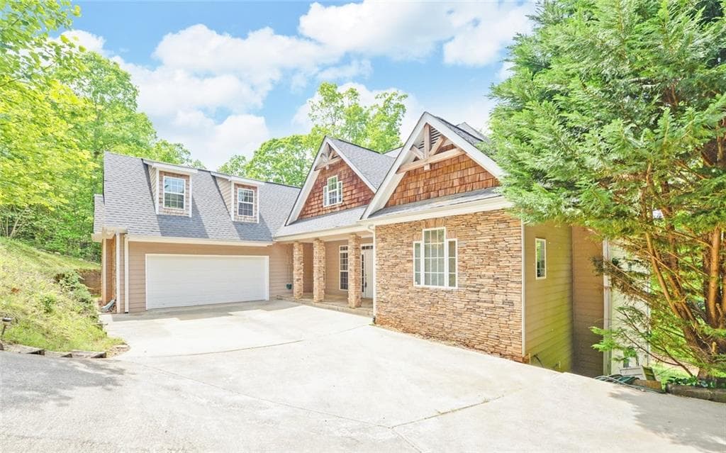 4 bedroom, 4 bathroom, 2,797 sq ft single family residence sold at 5762 Ridgewater Circle, Gainesville, GA 30506