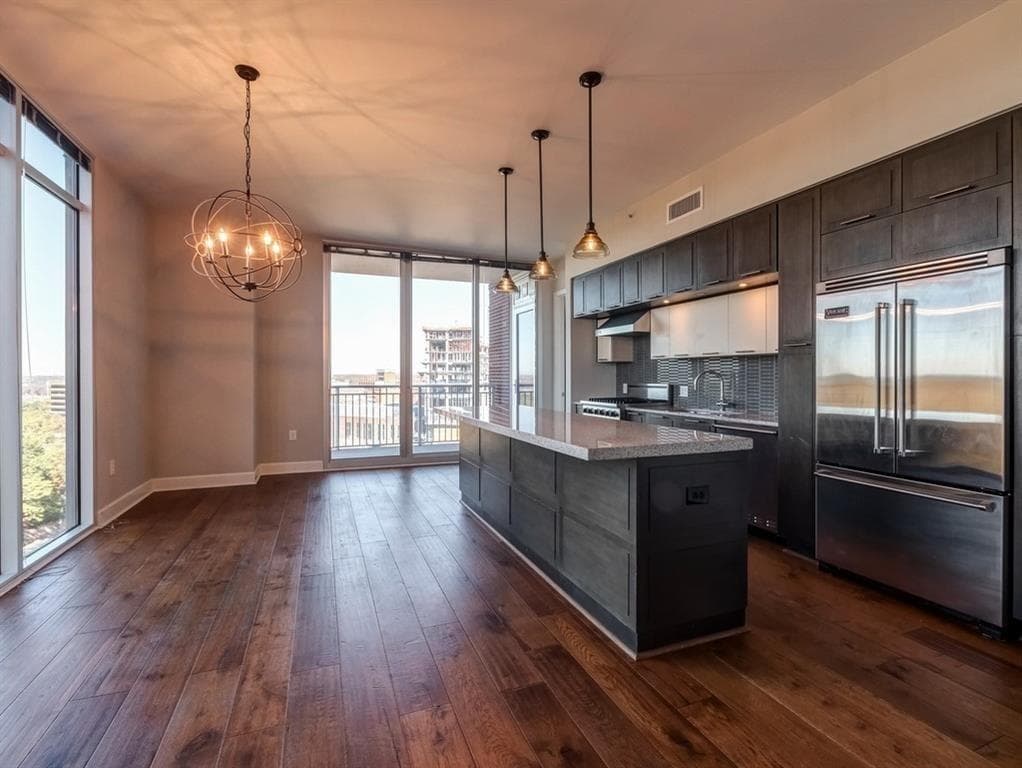 3 bedroom, 3 bathroom, 1,709 sq ft condominium sold at 1820 Peachtree Street 1108, Atlanta, GA 30309