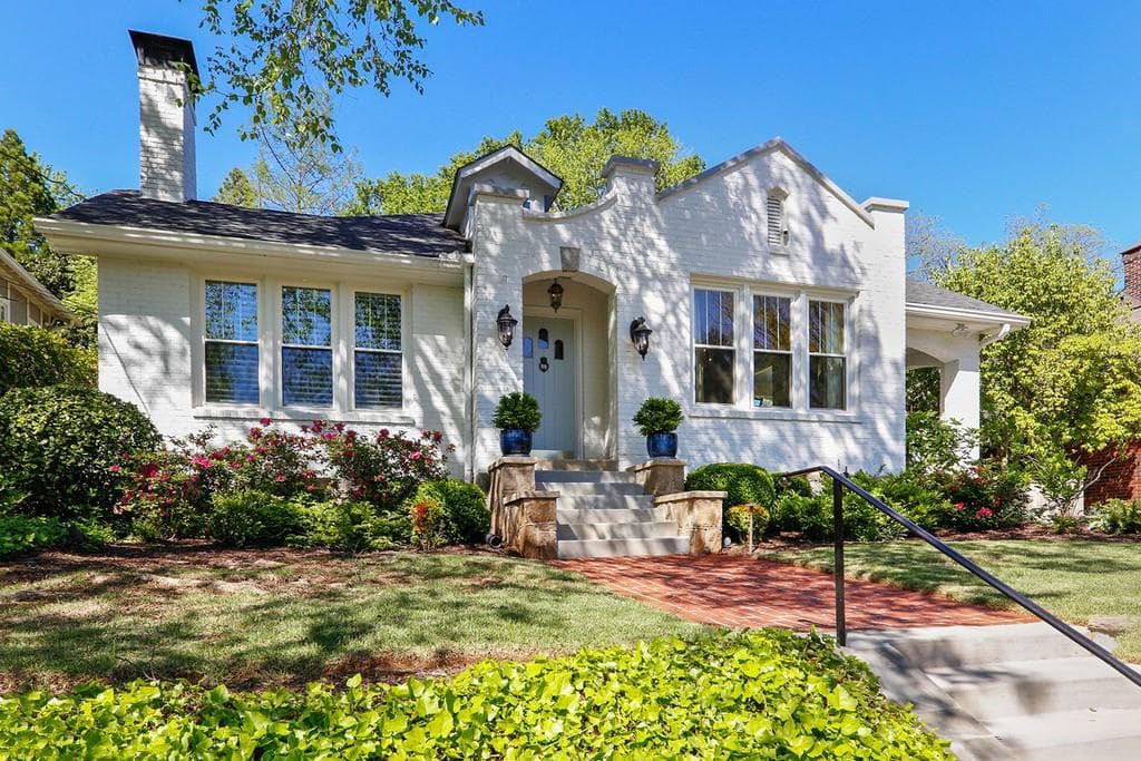 3 bedroom, 2 bathroom, 2,581 sq ft single family residence sold at 1281 N Morningside Drive, Atlanta, GA 30306