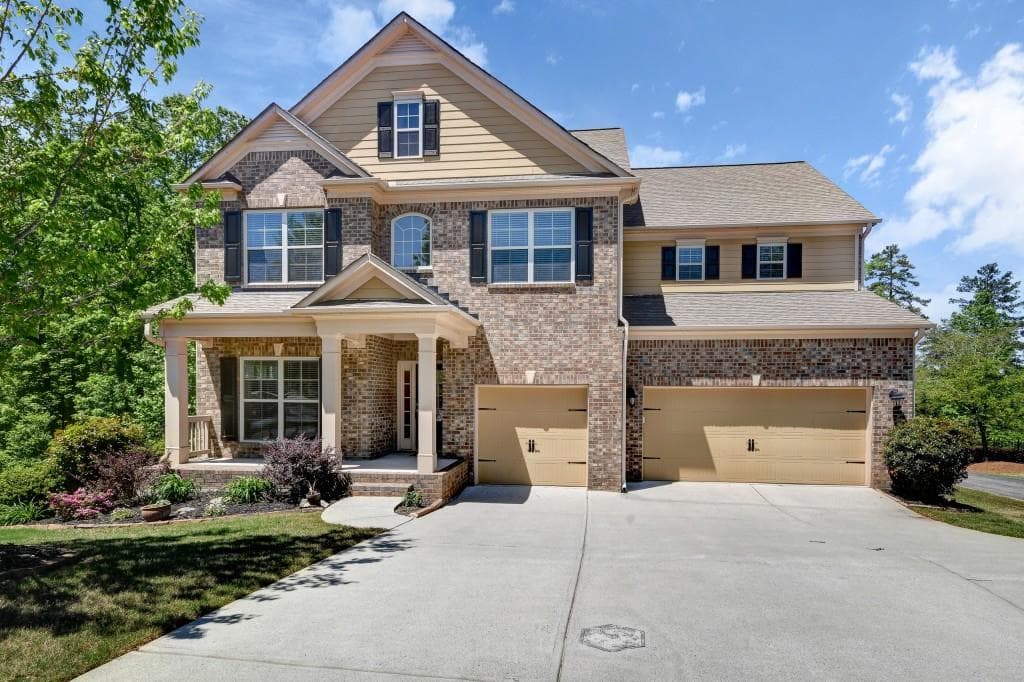 4 bedroom, 4 bathroom, 3,355 sq ft single family residence sold at 4085 Flagstaff Drive, Suwanee, GA 30024