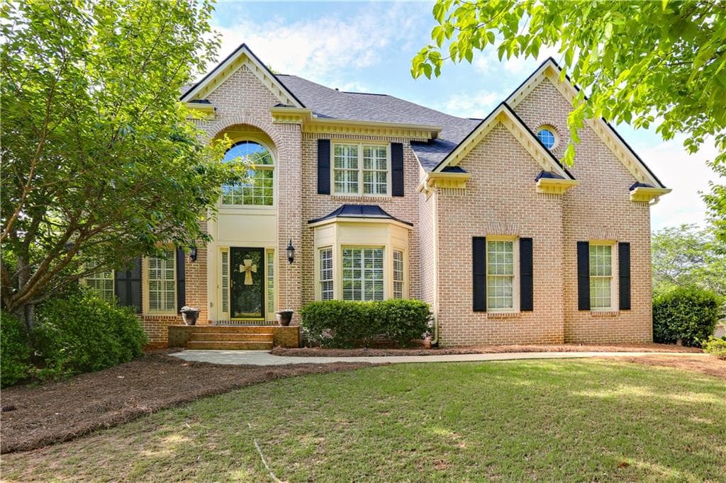 6 bedroom, 4 bathroom, 4,023 sq ft single family residence sold at 3825 Summit Gate Drive, Suwanee, GA 30024