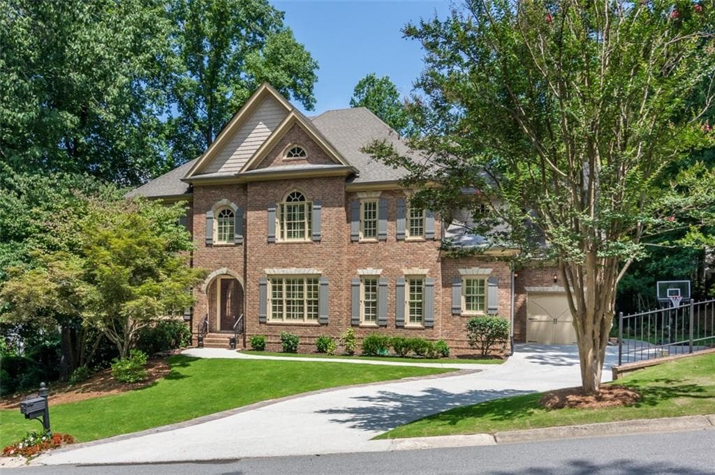 5343 Vernon Lake Drive, Dunwoody, GA 30338 — most recent listing photo