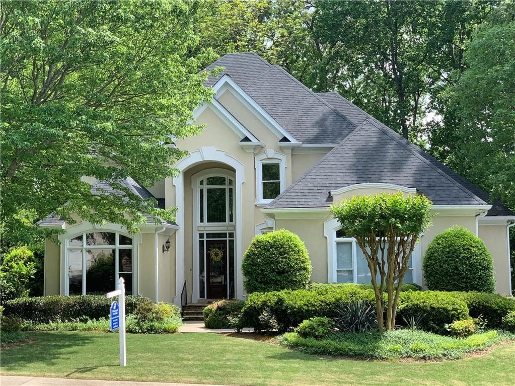 5 bedroom, 5 bathroom, 3,693 sq ft single family residence sold at 1330 Hillcrest Heights, Alpharetta, GA 30005