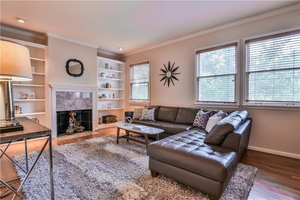 1 bedroom, 1 bathroom, 964 sq ft condominium sold at 1170 N Highland Avenue B4, Atlanta, GA 30306