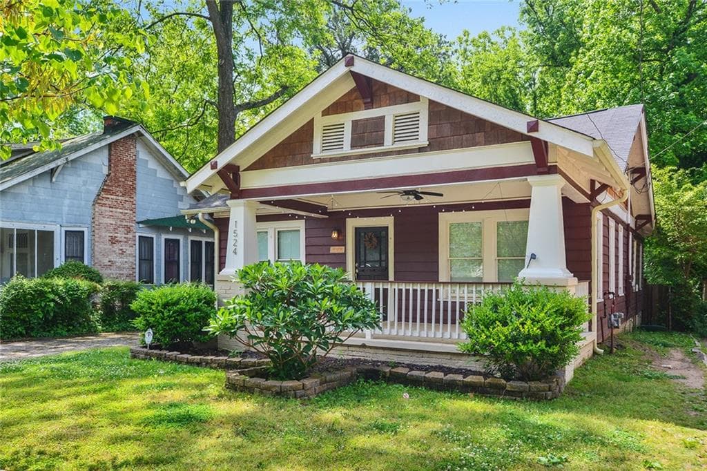 3 bedroom, 3 bathroom, 1,640 sq ft single family residence sold at 1524 STOKES Avenue, Atlanta, GA 30310