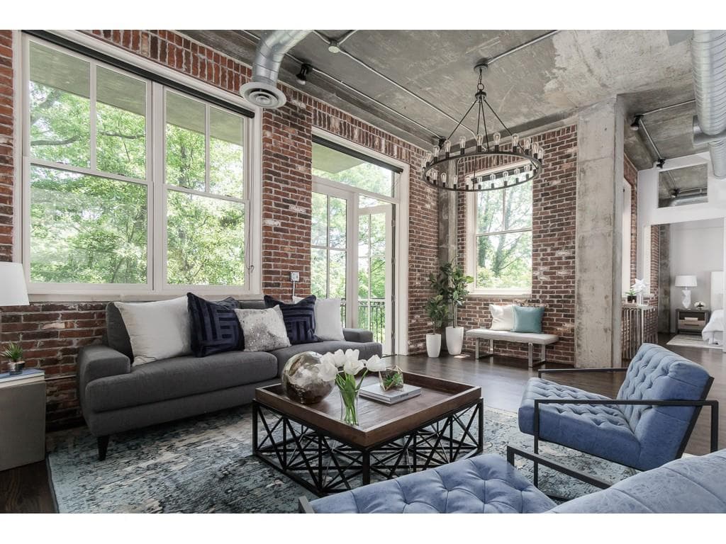 2 bedroom, 2 bathroom, 1,230 sq ft condominium sold at 3235 Roswell Road 609, Atlanta, GA 30305