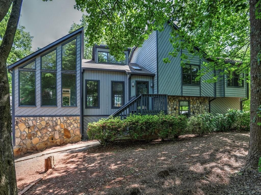 4 bedroom, 3 bathroom, 2,740 sq ft single family residence sold at 578 Berkeley Lane, Kennesaw, GA 30144