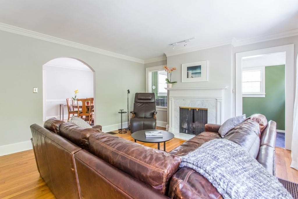 4 bedroom, 2 bathroom, 1,931 sq ft single family residence sold at 2354 Virginia Place, Atlanta, GA 30305