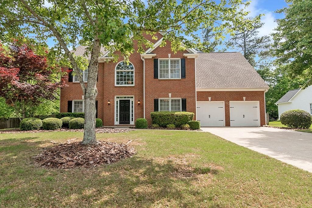 4 bedroom, 3 bathroom, 2,920 sq ft single family residence sold at 2550 Clairview Street, Alpharetta, GA 30009