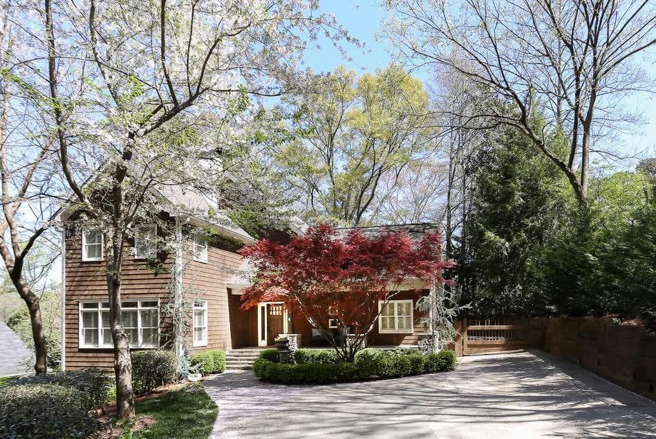 3 bedroom, 3 bathroom, 2,243 sq ft single family residence sold at 2335 Howell Mill Road, Atlanta, GA 30318