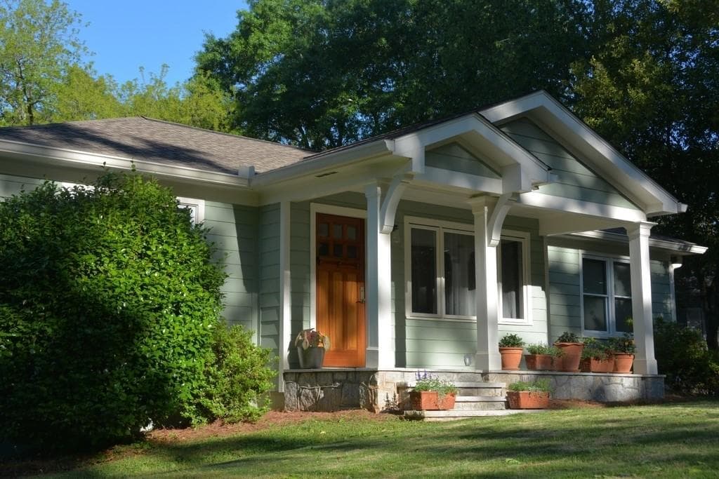 3 bedroom, 2 bathroom, 1,520 sq ft single family residence sold at 1132 VISTA Trail, Atlanta, GA 30324