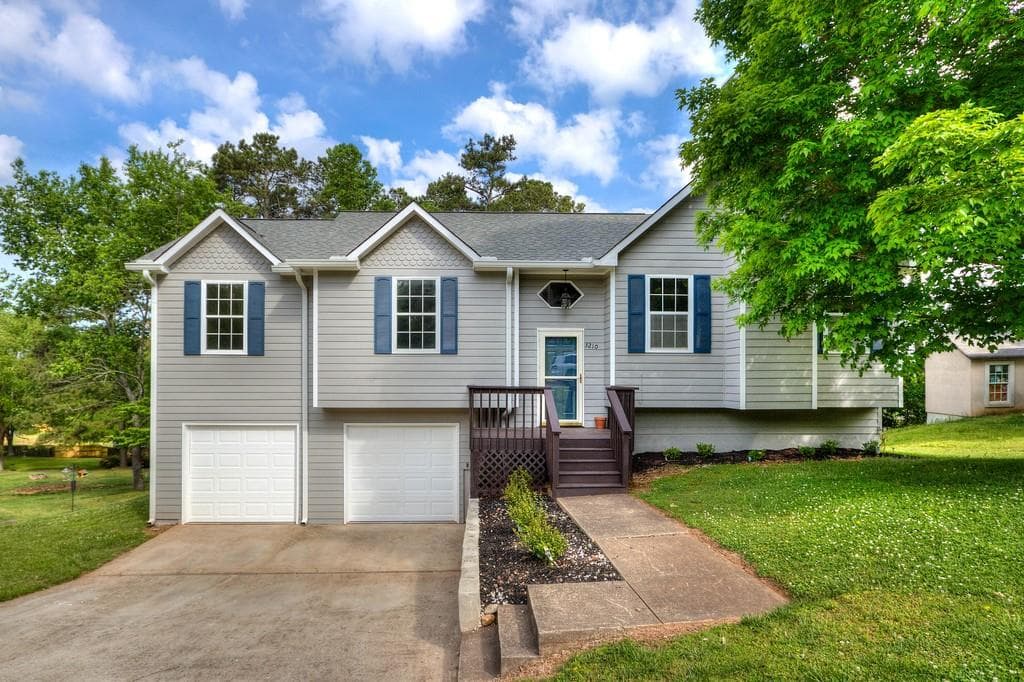 4 bedroom, 3 bathroom, 1,432 sq ft single family residence sold at 3210 New Rutledge Road, Kennesaw, GA 30152