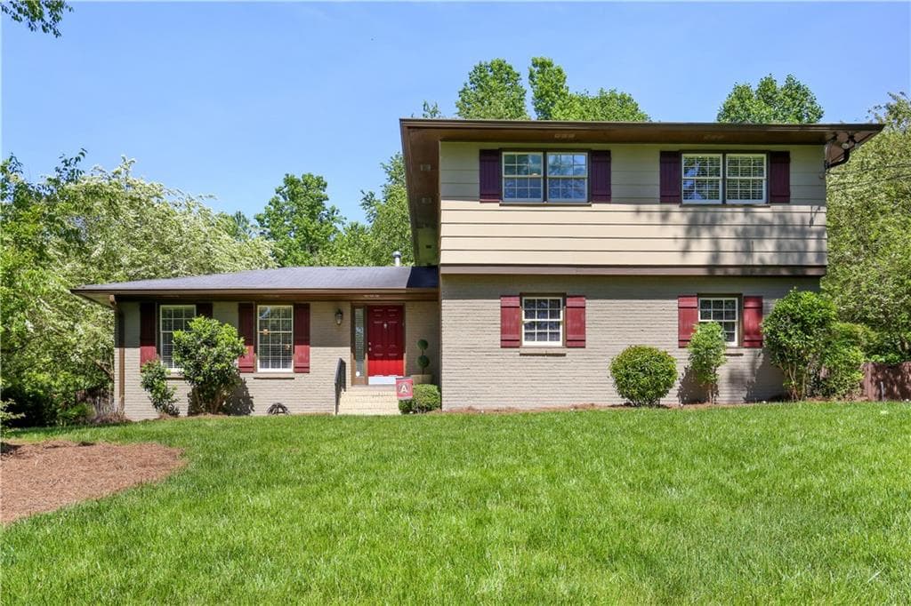 6730 Ramundo Drive, Peachtree Corners, GA 30360 — most recent listing photo