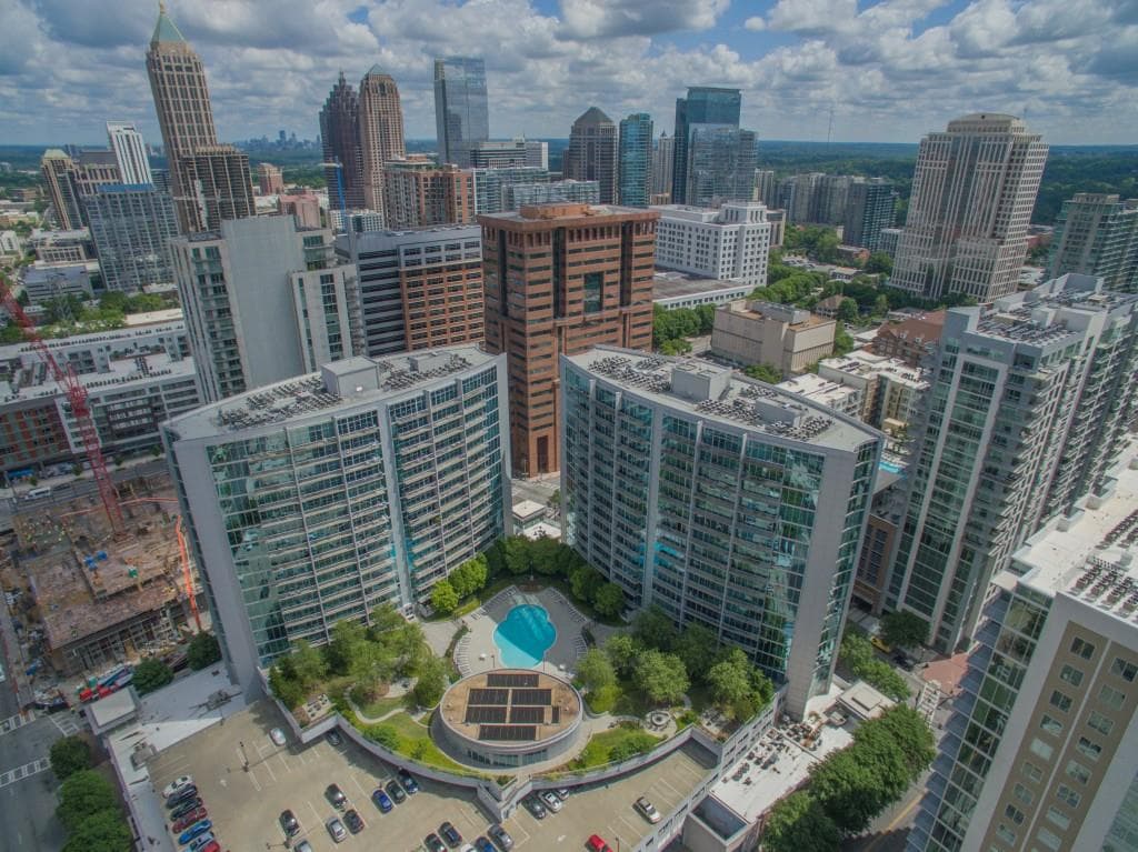 2 bedroom, 2 bathroom, 1,091 sq ft condominium sold at 950 W Peachtree Street 1711, Atlanta, GA 30309