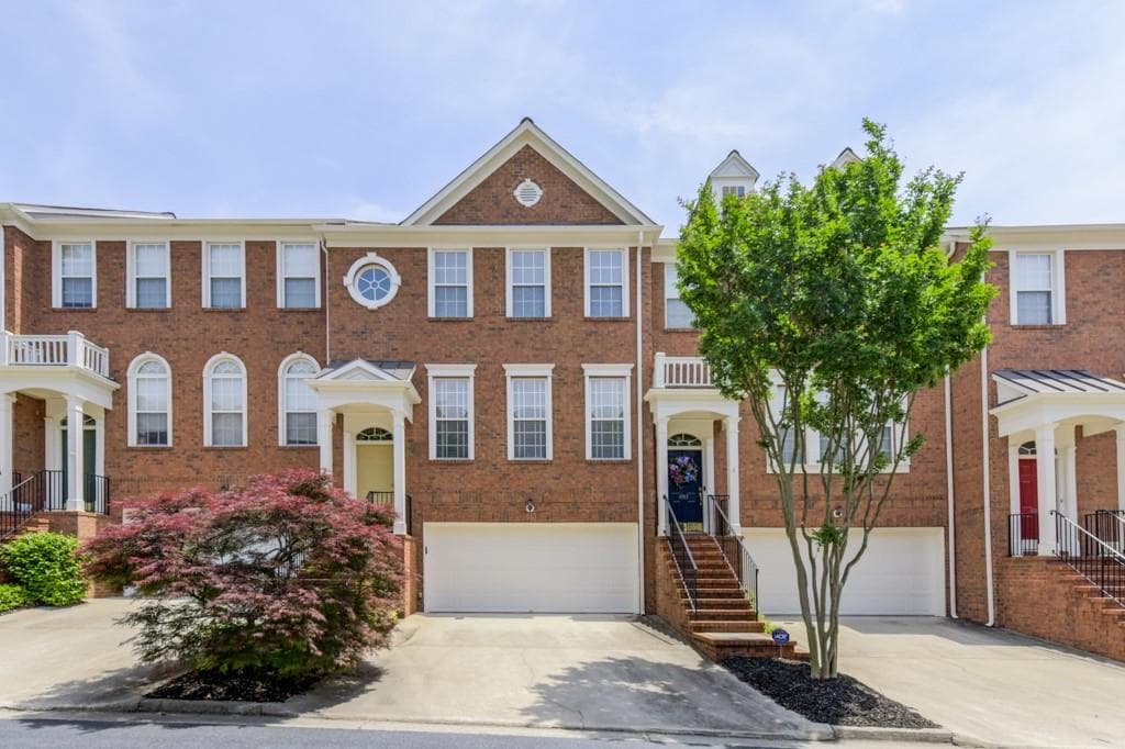 4 bedroom, 4 bathroom, 2,208 sq ft townhouse sold at 4911 Payson Way 5, Atlanta, GA 30339