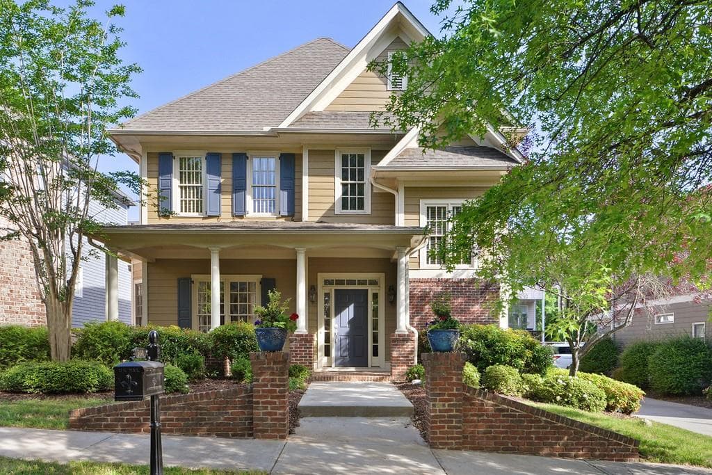 3 bedroom, 4 bathroom, 3,008 sq ft single family residence sold at 908 Manor Parc Drive, Decatur, GA 30033