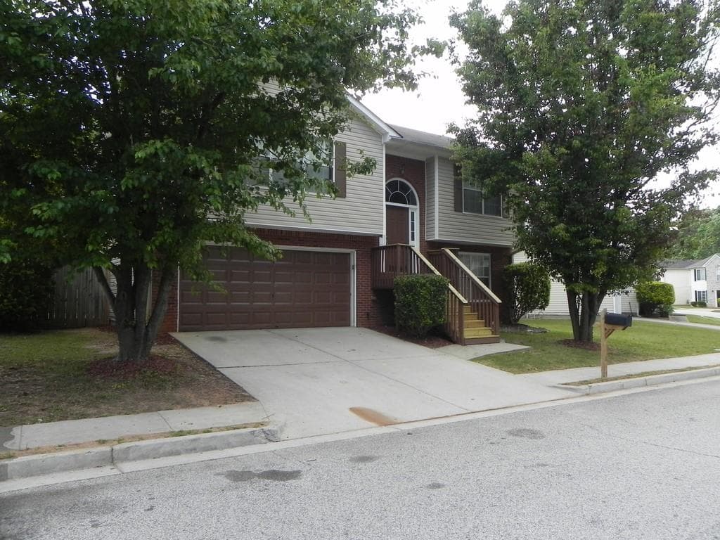 3 bedroom, 2 bathroom, 1,868 sq ft single family residence sold at 3283 SPRINGSIDE Ridge, Decatur, GA 30034