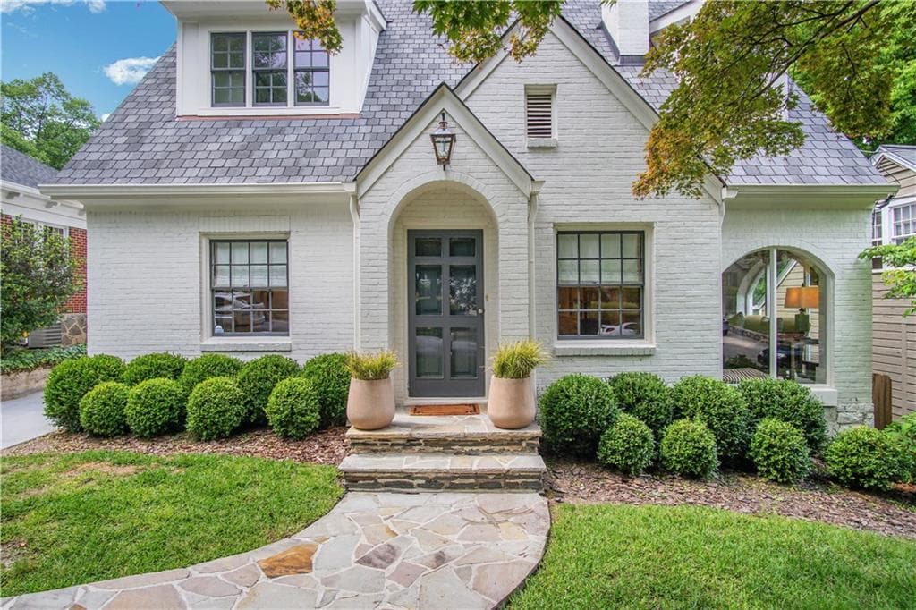 4 bedroom, 3 bathroom, 3,223 sq ft single family residence sold at 719 Gladstone Road, Atlanta, GA 30318