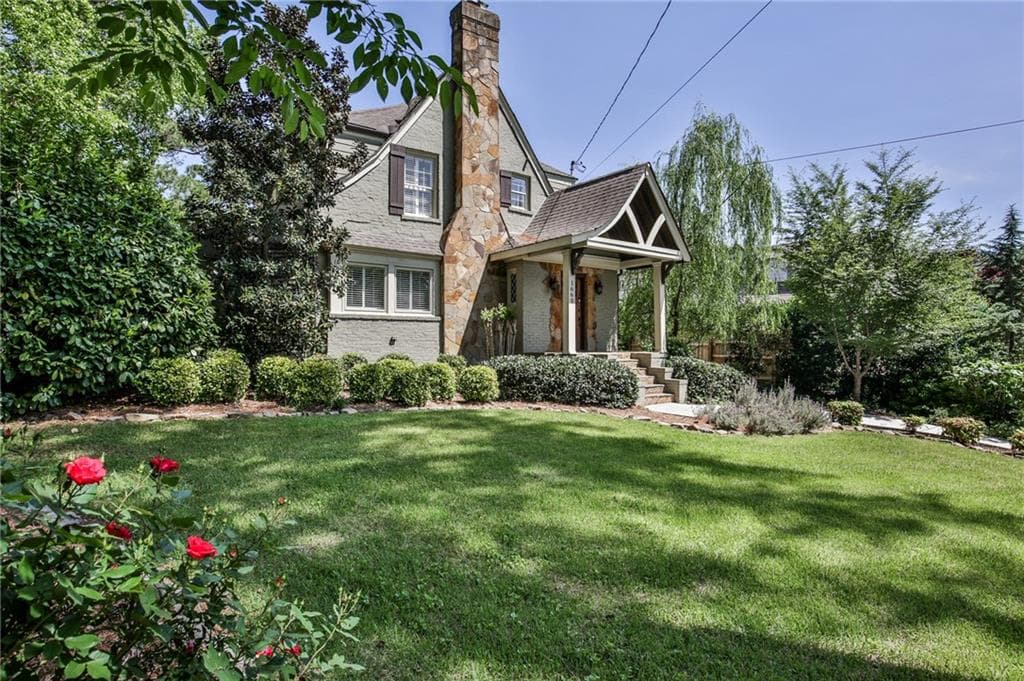3 bedroom, 3 bathroom, 2,963 sq ft single family residence sold at 1660 Johnson Road, Atlanta, GA 30306