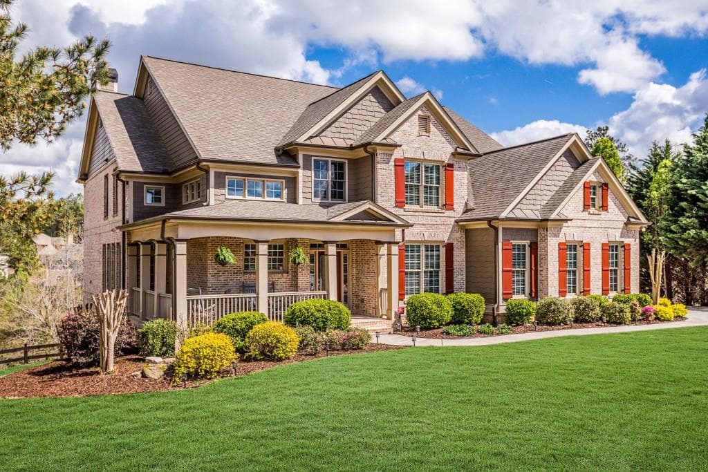 5 bedroom, 6 bathroom, 7,228 sq ft single family residence sold at 392 Brisbane Drive, Acworth, GA 30101