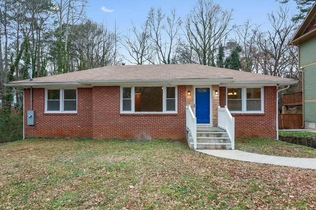 5 bedroom, 2 bathroom, 1,780 sq ft single family residence sold at 1708 THOMS Drive, Atlanta, GA 30318