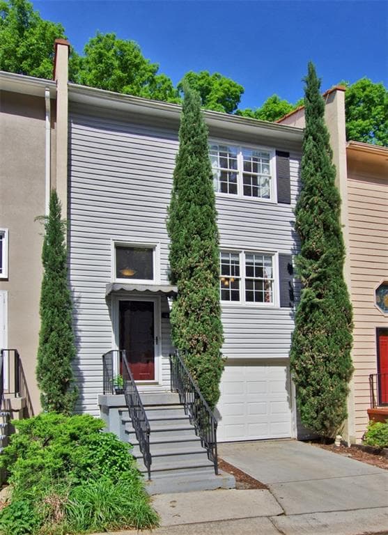 3 bedroom, 4 bathroom, 1,745 sq ft townhouse sold at 222 Forkner Drive 16, Decatur, GA 30030