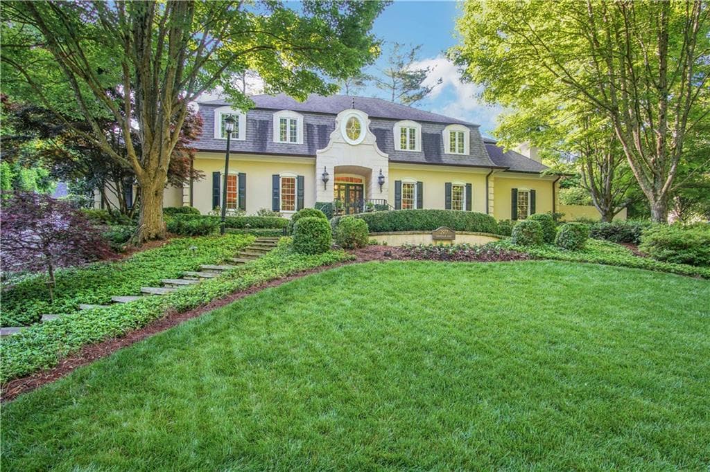 2977 Habersham Court, Atlanta, GA 30305 — most recent listing photo