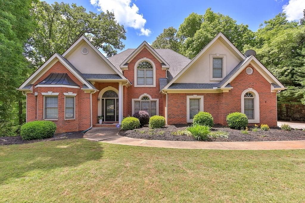 5 bedroom, 4 bathroom, 3,585 sq ft single family residence sold at 1081 Crown River Parkway, Mcdonough, GA 30252