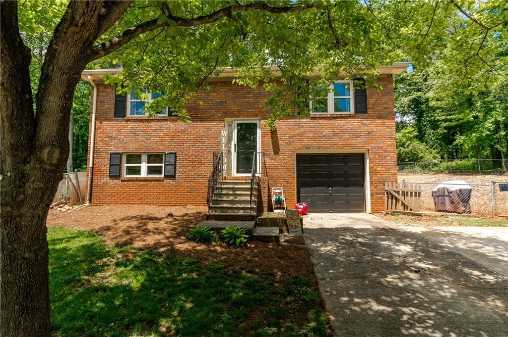 4 bedroom, 2 bathroom, 1,470 sq ft single family residence sold at 101 Twin Creek Trail, Kennesaw, GA 30144