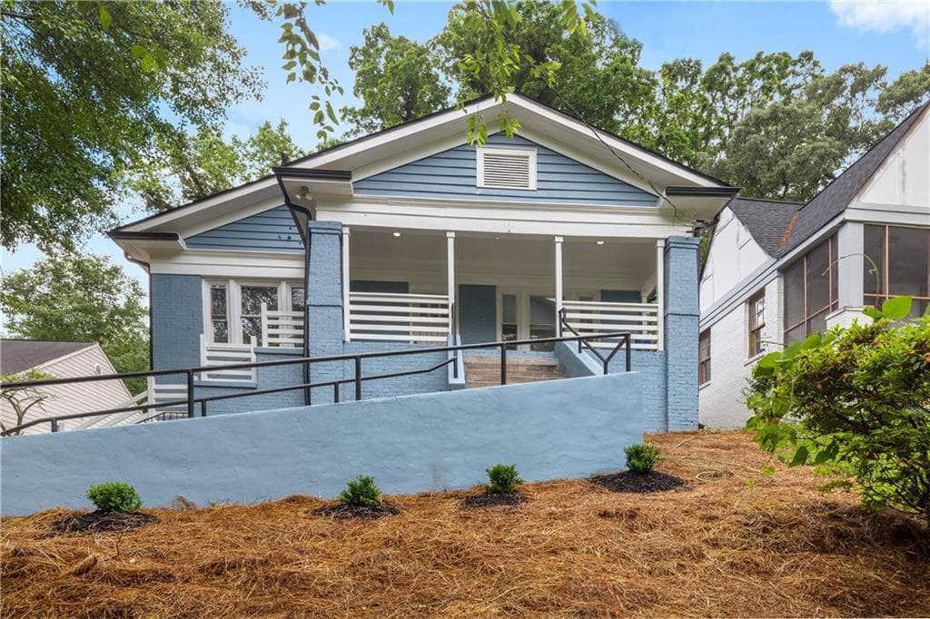 3 bedroom, 2 bathroom, 1,605 sq ft single family residence sold at 954 Byron Drive, Atlanta, GA 30310