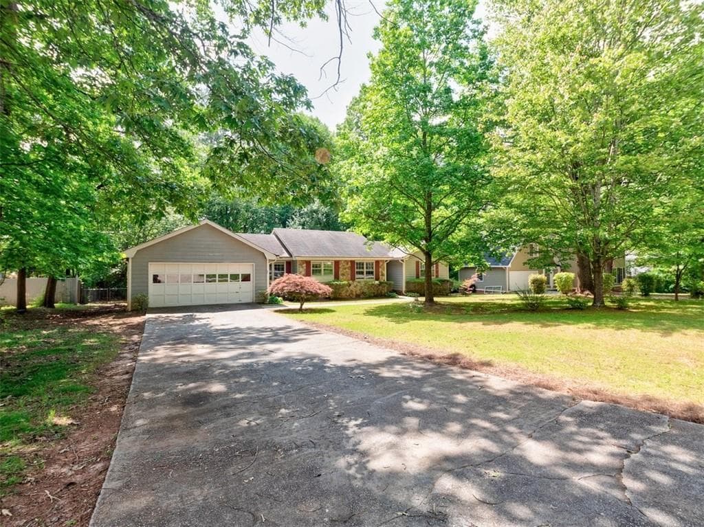321 Regal Drive, Lawrenceville, GA 30046 — most recent listing photo