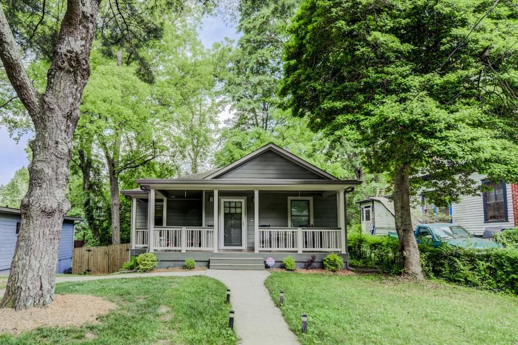 3 bedroom, 2 bathroom, 1,764 sq ft single family residence sold at 98 Flora Avenue, Atlanta, GA 30307