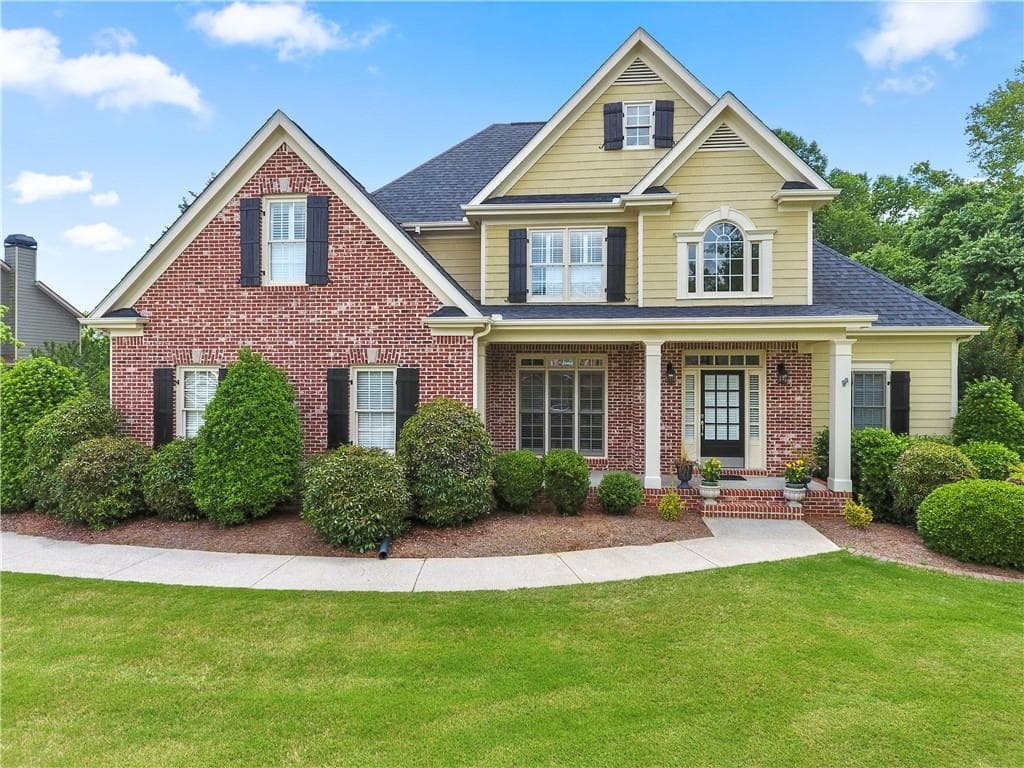 5 bedroom, 3 bathroom, 2,553 sq ft single family residence sold at 8825 Stone River Drive, Gainesville, GA 30506