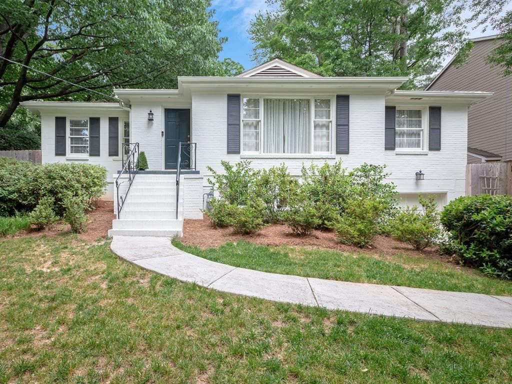 3 bedroom, 2 bathroom, 2,050 sq ft single family residence sold at 1821 Fernwood Road, Atlanta, GA 30318