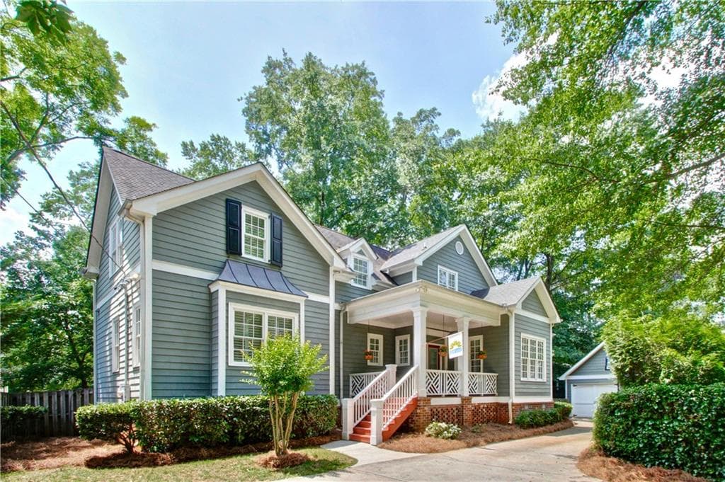 4 bedroom, 4 bathroom, 3,516 sq ft single family residence sold at 2775 SE Glenwood Avenue, Atlanta, GA 30317