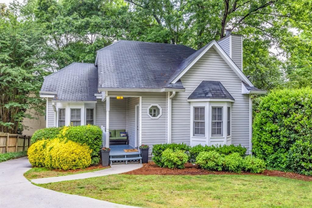 3 bedroom, 3 bathroom, 1,717 sq ft single family residence sold at 1107 Seaboard Avenue, Atlanta, GA 30318