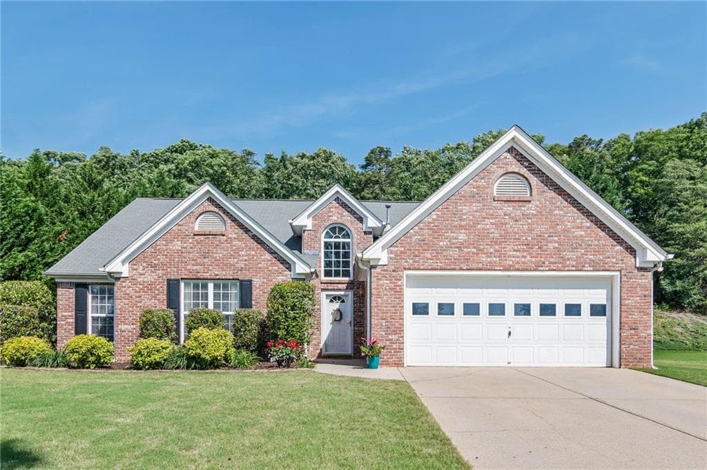 4 bedroom, 2 bathroom, 1,922 sq ft single family residence sold at 7015 Valley Forest Drive, Cumming, GA 30041