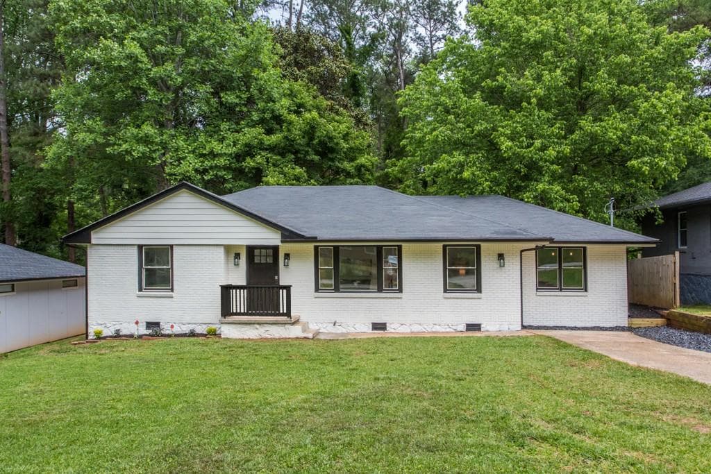 3 bedroom, 2 bathroom, 1,450 sq ft single family residence sold at 1862 Longdale Drive, Decatur, GA 30032