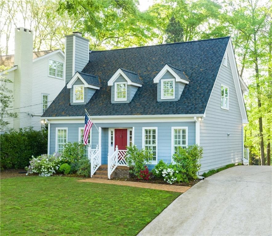 3 bedroom, 3 bathroom, 2,390 sq ft single family residence sold at 2167 Mckinley Road, Atlanta, GA 30318