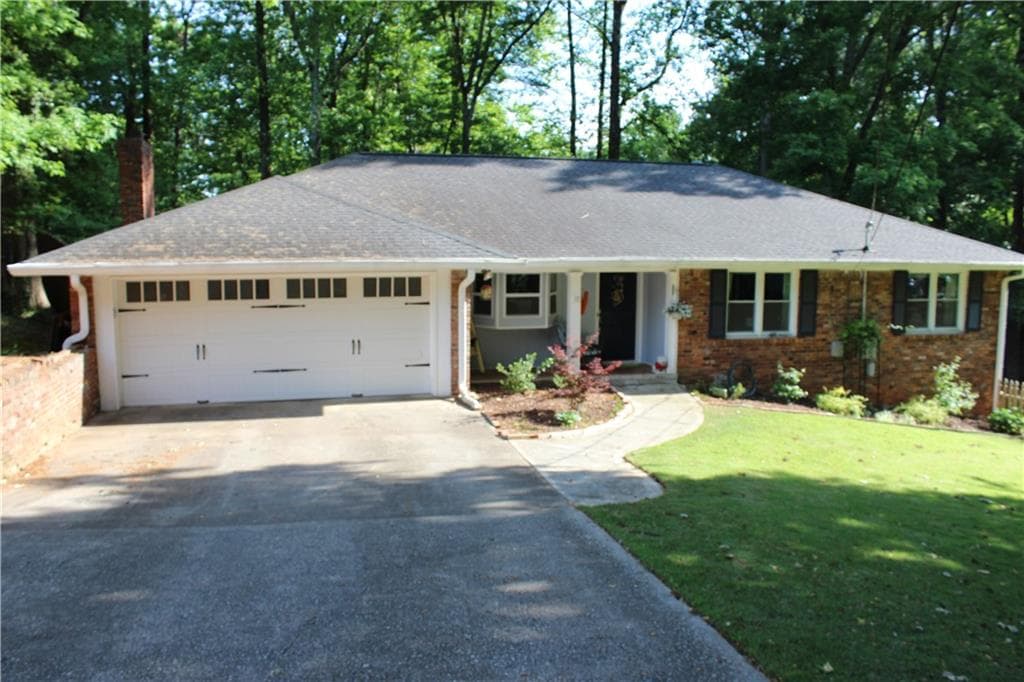 615 Patrick Place, Sandy Springs, GA 30328 — most recent listing photo