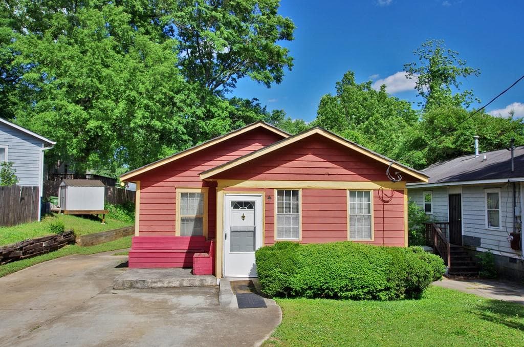 3 bedroom, 1 bathroom, 960 sq ft single family residence sold at 26 Weatherby Street, Atlanta, GA 30316