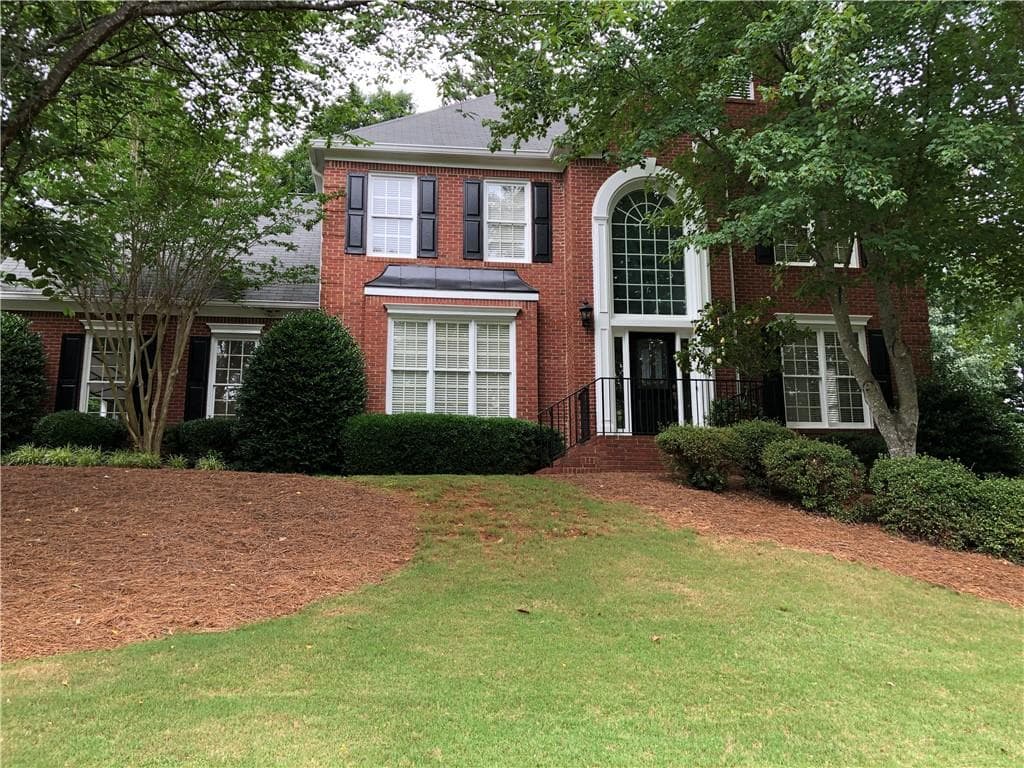6 bedroom, 4 bathroom, 4,512 sq ft single family residence sold at 310 Highoaks Court, Alpharetta, GA 30005