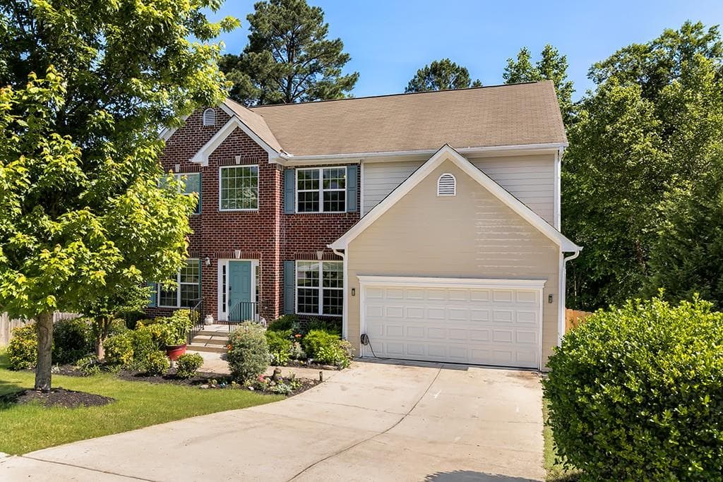 2758 Glenlocke Circle, Atlanta, GA 30318 — most recent listing photo