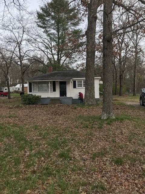 2 bedroom, 1 bathroom, 780 sq ft single family residence sold at 3190 Highway 411, White, GA 30184
