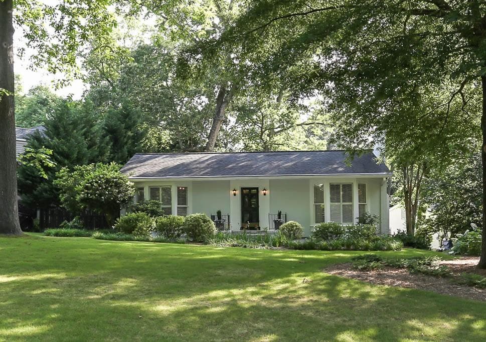 2 bedroom, 1 bathroom, 1,364 sq ft single family residence sold at 525 Echota Drive, Atlanta, GA 30318