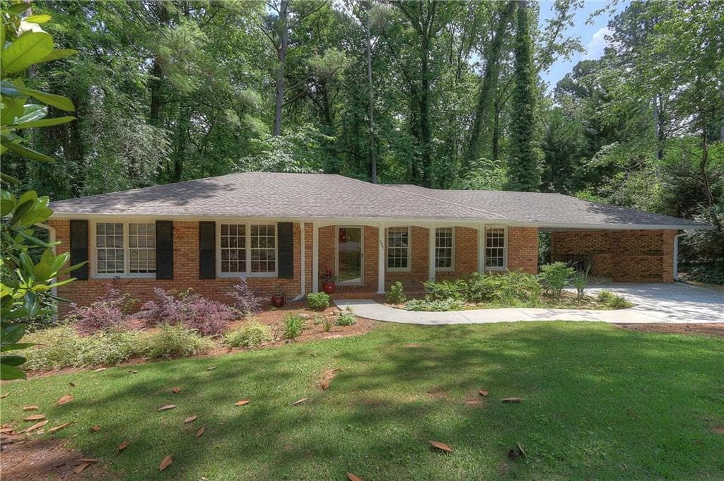4 bedroom, 3 bathroom, 2,734 sq ft single family residence sold at 2501 Willow Wood Court, Atlanta, GA 30345